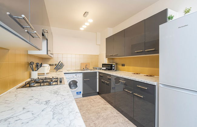 Lovely Apartments in Landward Court - Photo 29