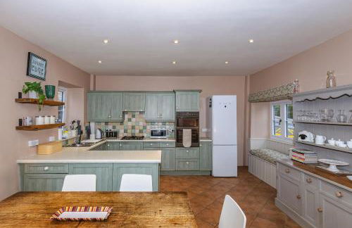 Dulcote Gem 3 Bed 3 Bath Parking & Cathedral Views - Photo 42