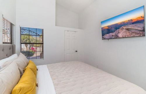 Luxury Scottsdale Retreat Heated Pool and Mini Golf - Foto 26