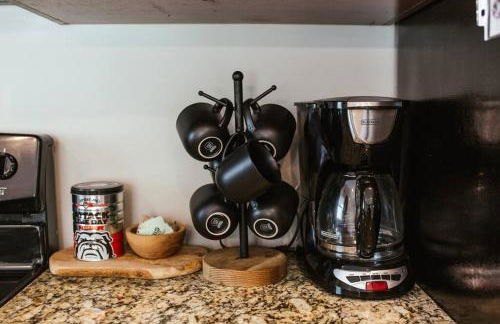 Meet Me in Athens I Beautiful 4-Bdrm House I 1 Mile to DT and Mins to UGA - Foto 17