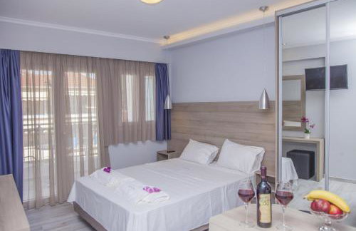 Aggelos Apartments & Deluxe Studios - Photo 11