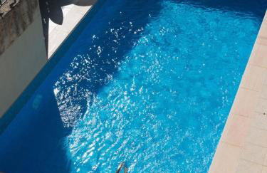 3-Min Drive to Kalyves Beach, Stone Home with Private Pool in Armenoi Center - Foto 4