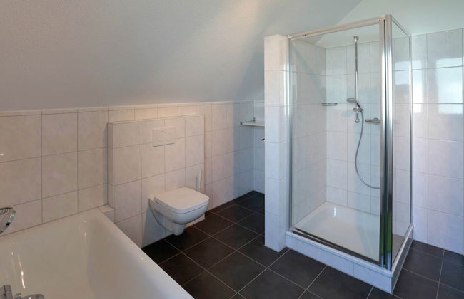 Serene Villa in Kstelberg near Lake & Watersports - Photo 18