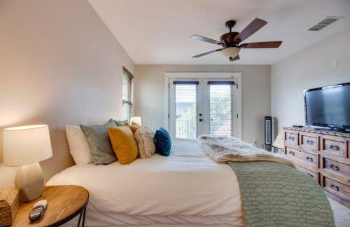 Lakefront Home with WiFi, Entertainment, Dock & Lake Views - Dogs OK - Photo 24