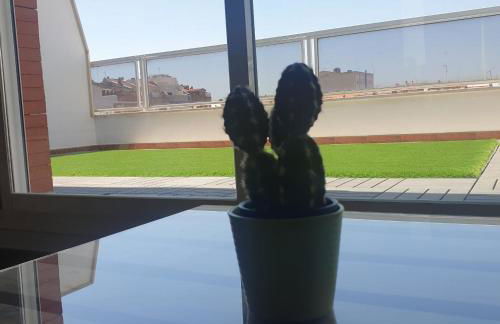 Espectacular Ático de 2 dormitorios con garaje y terraza privada de 30 m2 - Foto 52