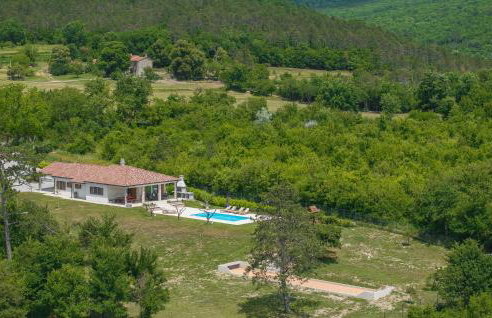 Amazing Home In Strped With Wifi - Photo 3