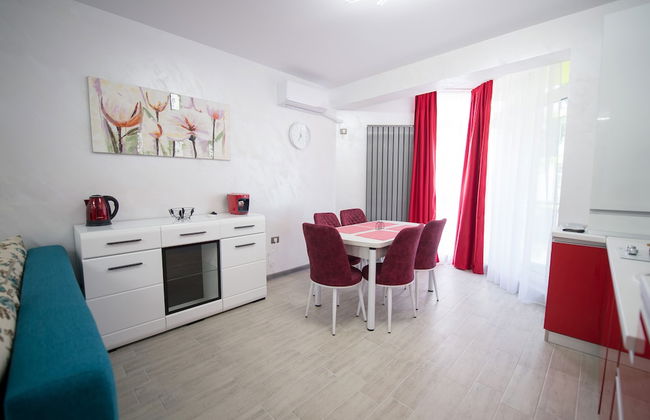 Mamaia Alezzi - Foto 77