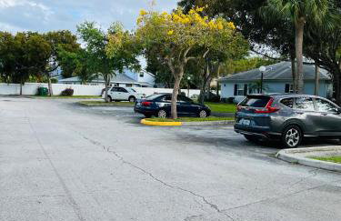 Ritzy Little House - Foto 38