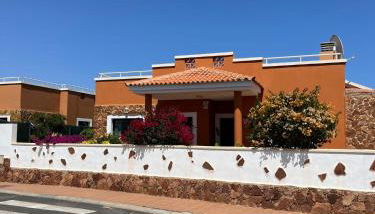 Casa Piedra, Luxury Family Front Line Golf, Hot Tub,Pool Table, 8 pers, Caleta de Fuste - Foto 5