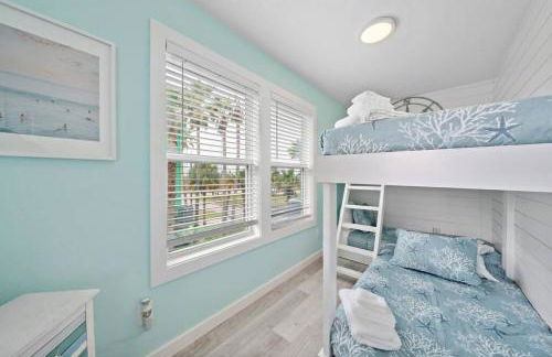 Beach Cottage Close to the Beach with Fire Pit - Foto 40