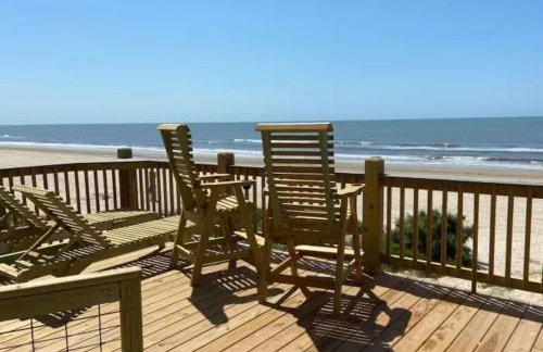 Beachfront Views with 3 bedrooms and 2 bathrooms - Foto 1