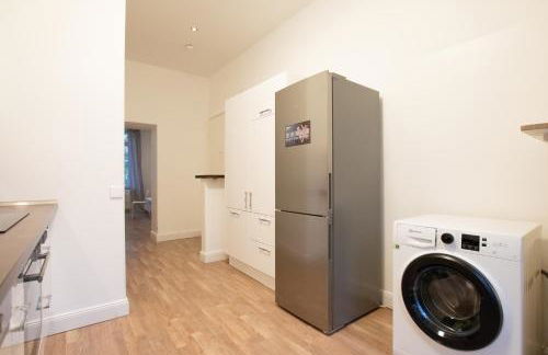 Tolstov Apartments - 1 or 3 Room Apartments - 20 Min Messe DUS and Old Town DUS - Foto 7