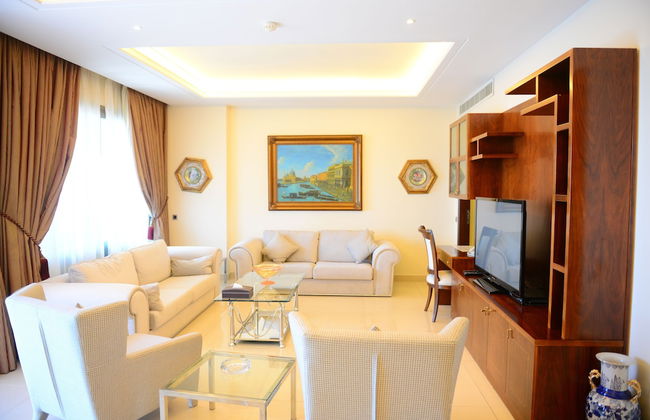 Dolphin Royal Suites - Foto 1