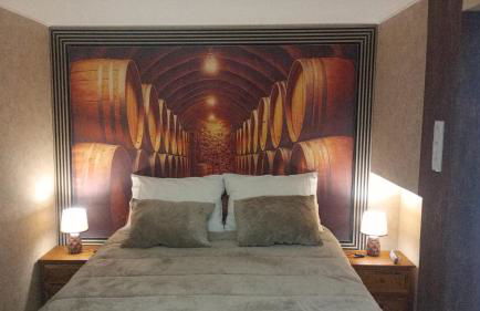 Retiro dos Cedros - Quarto Adega - Foto 2