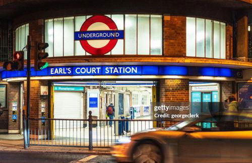 Prime 1BR Earls Court Walk to Tube Zone 1 - Photo 20