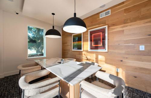 Poolside Luxury 1BR w Private Patio - Photo 56