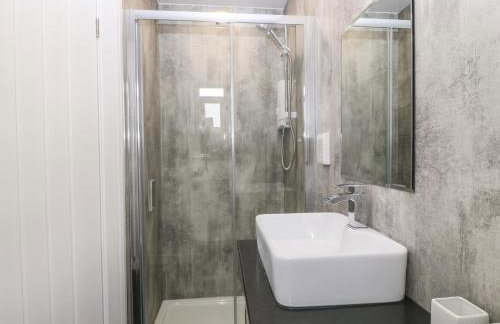 Tyddyn Sianel - Onnen - Foto 18