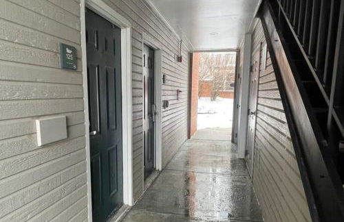 Aksarben Gem- WFH corner desk & minutes from I-80 - Foto 5