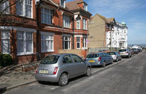 Wolverdene - Entire ground floor flat with garden - Foto 15