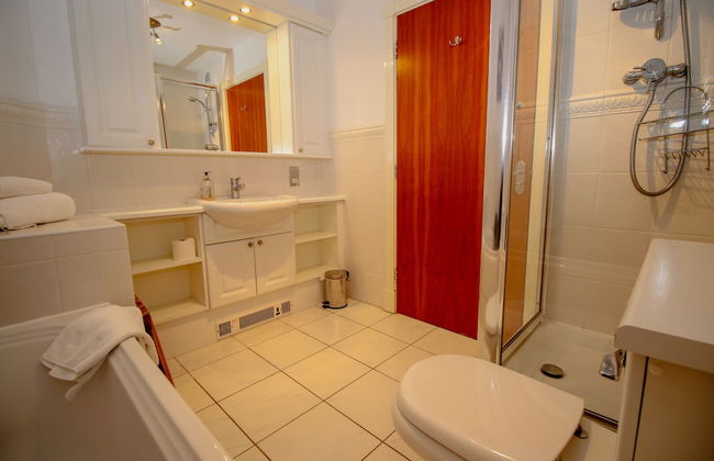 Turnberry Apartments - Photo 57