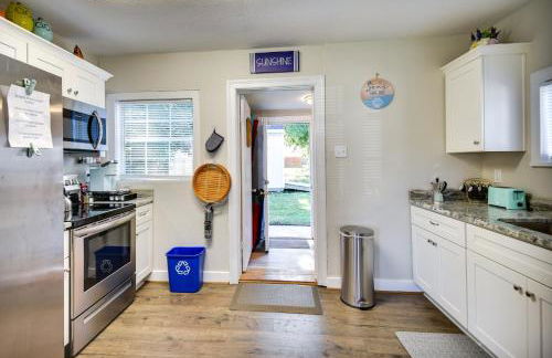 Hampton Home with Grill Less Than 1 Mi to Beach! - Foto 8