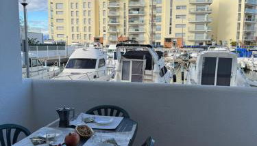 Apartamento planta baja con piscina en el edificio Royal Marine II - Photo 4