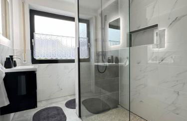 KMS Homes - Garden - NETFLIX - Modern - Foto 3