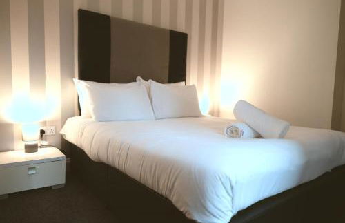 Kensington House by Warren Collection - Photo 36