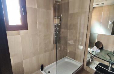 Luxury 3 Bedrooms, Private Heated Pool - EHHouse - Foto 3