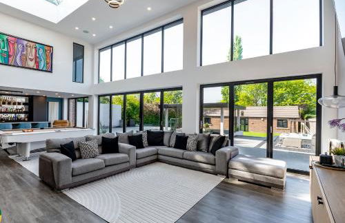 5 Bed Villa-Sleeps 10-Hot Tub-Bar & Pool table - Foto 15