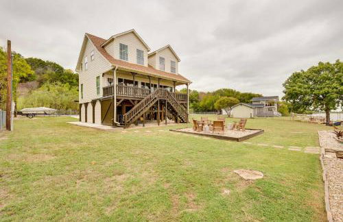 Lake Granbury Fishing Escape with Dock and Kayaks! - Foto 33