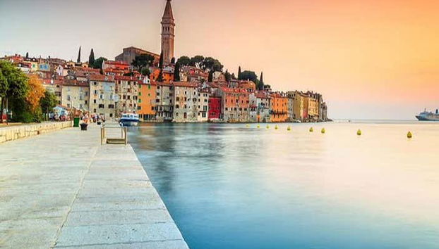 Rovinj é conhecida como a Pequena Veneza