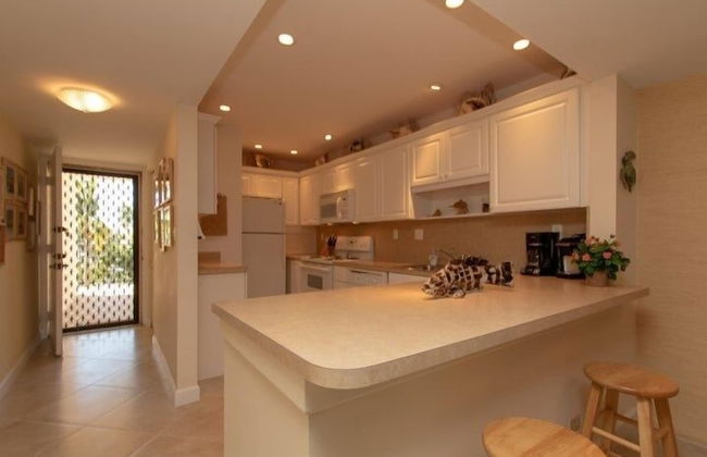 Beautiful Condo With Panoramic Views Of The Atlantic Ocean. 2 Bedroom Condo by RedAwning - Photo 5