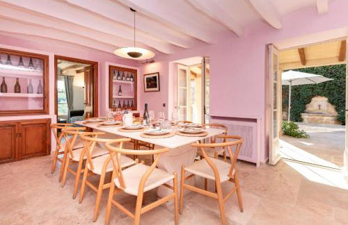 Casa de Piedra ubicada en el exclusivo wine village de Viladellops, te ofrece una experiencia única, donde el lujo y la tradición se fusionan en un entorno natural privilegiado - Foto 6