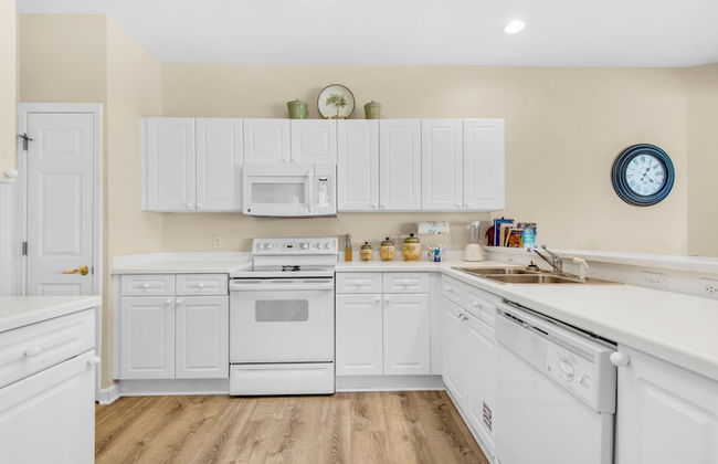 Beach Pointe 101 - Photo 11