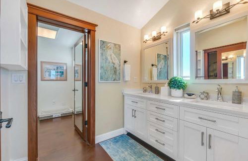 Dream Weaver House with Hot Tub and Ocean View! - Foto 16