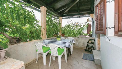 1 Bedroom Pet Friendly Home In Zagorje - Foto 2