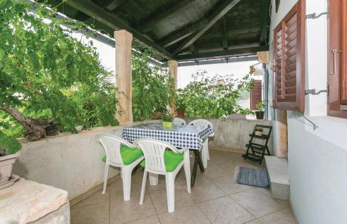 1 Bedroom Pet Friendly Home In Zagorje - Foto 2