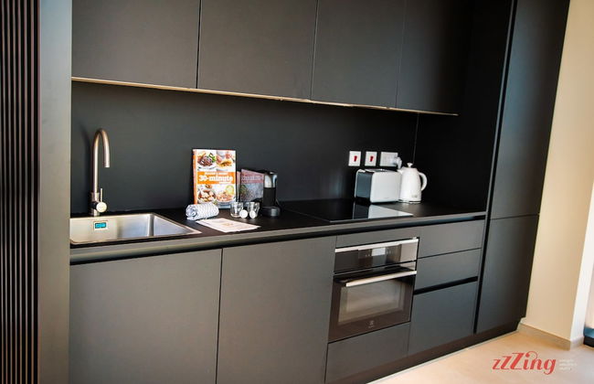 Your Luxury Retreat at Mercury Towers - Foto 7