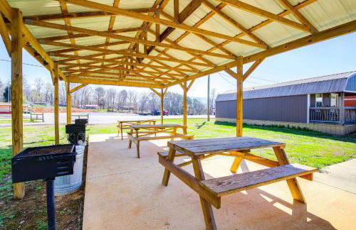 Charming Cabin Near Great Smoky Mountains! - Foto 20