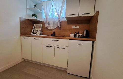 Apartments Orlić - Self check-in with code, WI-FI, Netflix, smart TV, garden, terrace - Photo 8