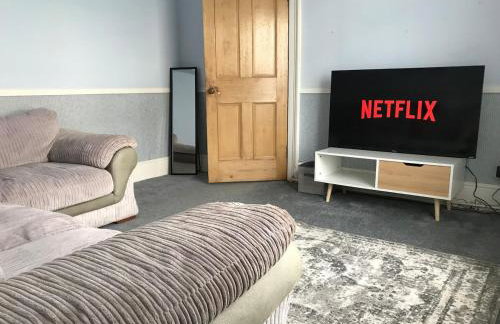 Castle Donington 5 Bed House 2 Baths Near EMA And Donington Park - Foto 11