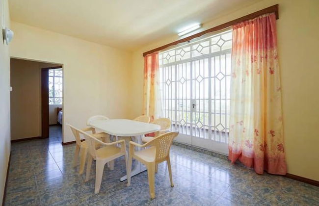 Allamanda Studios and Apartments - Photo 9