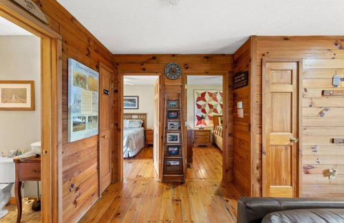 Heavenly Hideaway- Hot Tub, Firepit, Covered Patio - Foto 23