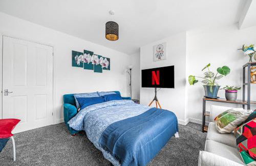 3-Bed, Sleeps 6, Near M1/M62 - Foto 9