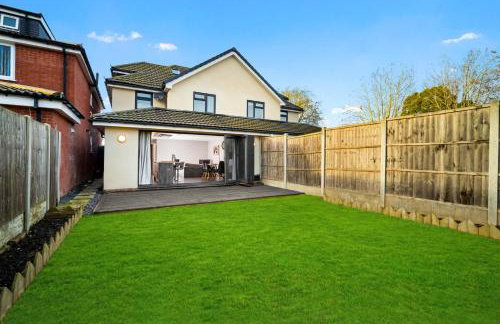 Grand 5 Bedrooms and 3 Bath Birmingham Home - Foto 15