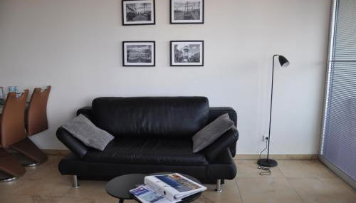 Am Neuen Hafen - Foto 2