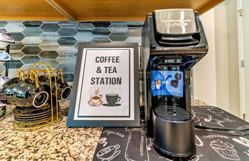 Special Deal! Raleigh Luxe Family Retreat, 15 Min to Downtown, Kids Gear, Fast WiFi for WFH, EV & Pet Friendly - Foto 61