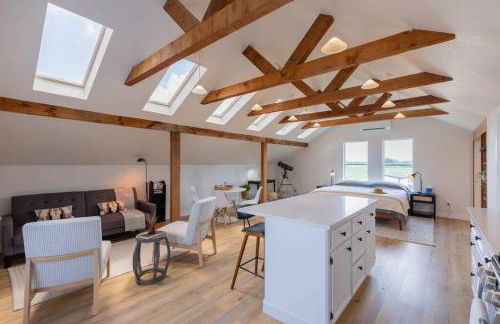 Colorado river access, game room & swimming pool - Photo 7