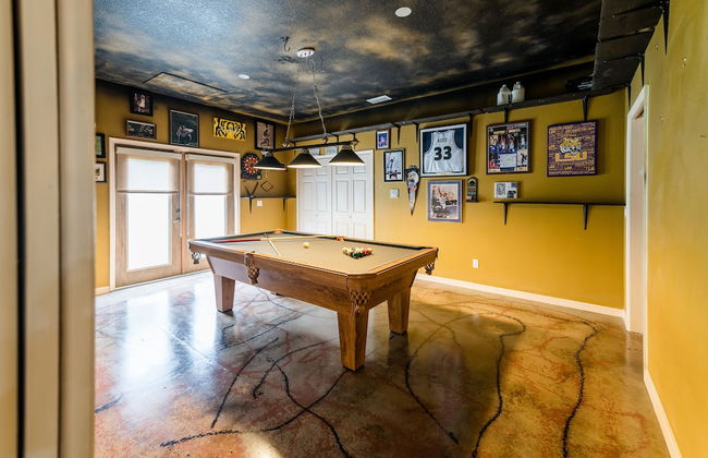 Chic Renovated Oasis: Disney & Universal Nearby 4 Bedroom Home by RedAwning - Foto 29